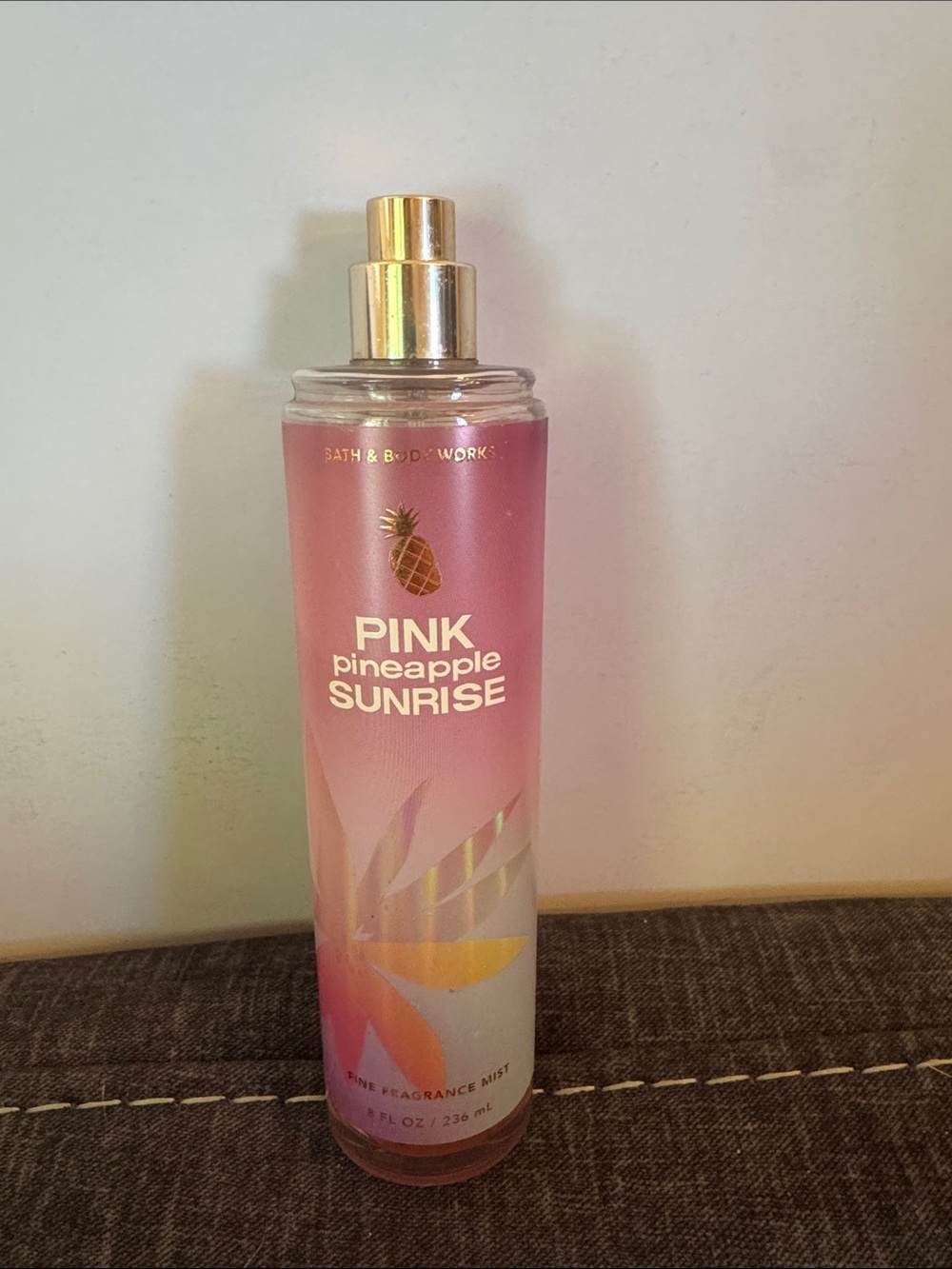 Bath & Body Works Pink Pineapple Sunrise Fine Fragrance Mist 8 Oz spray HG5